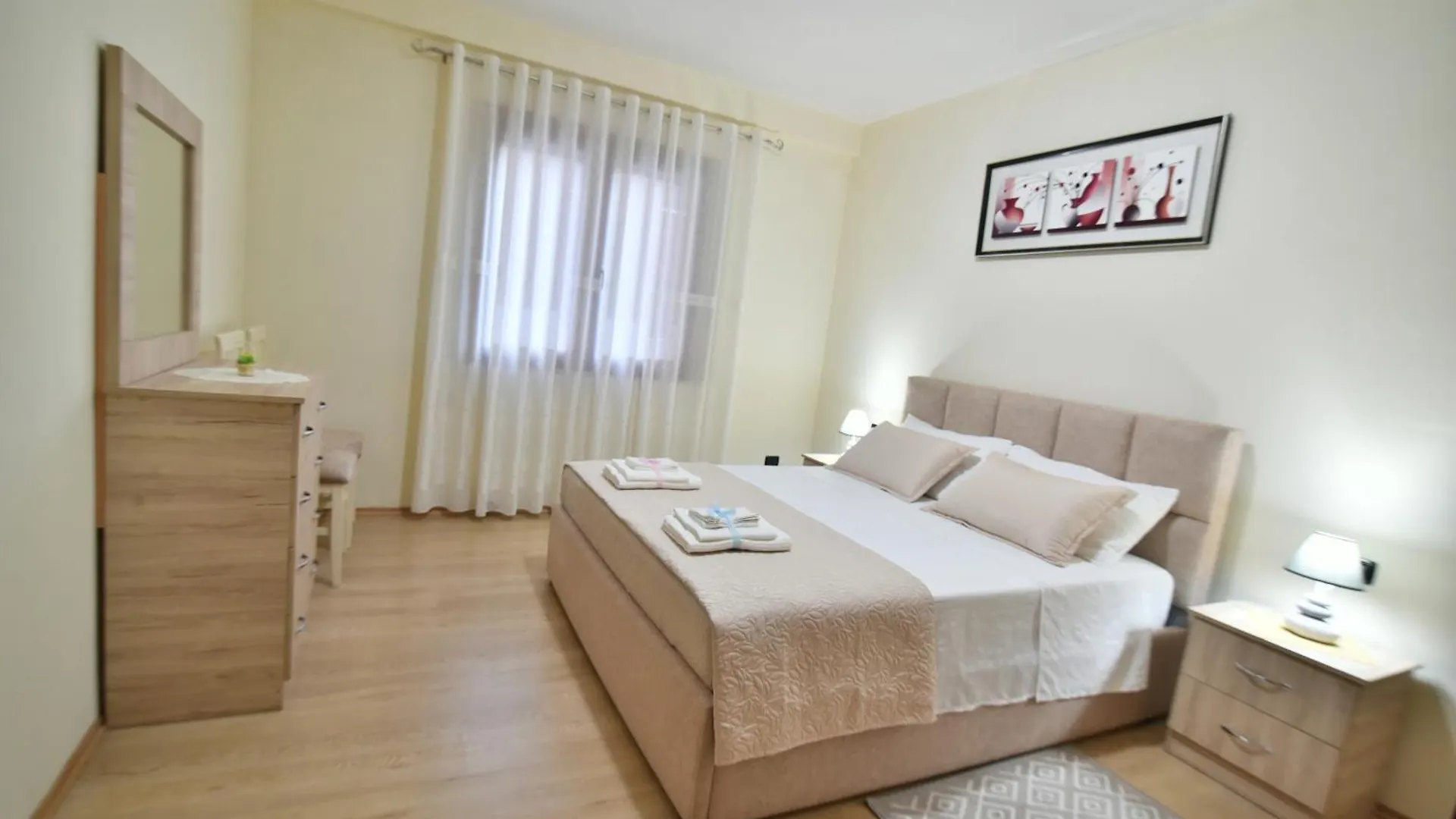 Geny'S House Apartment Shkoder